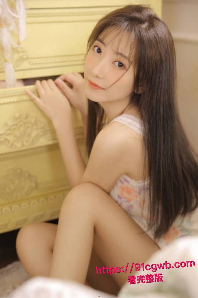 妹妹穿上旗袍勾引哥哥,最终被哥哥在椅上后入狂潮内射满骚穴!-7