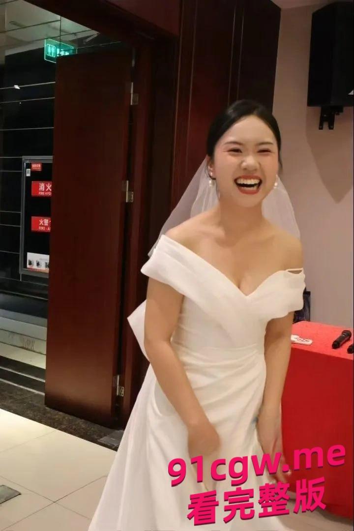 人妻母狗闫冰倩 被7个男人操过 经历过十几次3p!-2