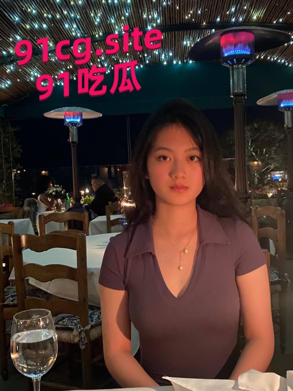 上海艺术学校大二学生 私拍惨遭男友泄密绝对的美人胚子明星级别的颜值-2