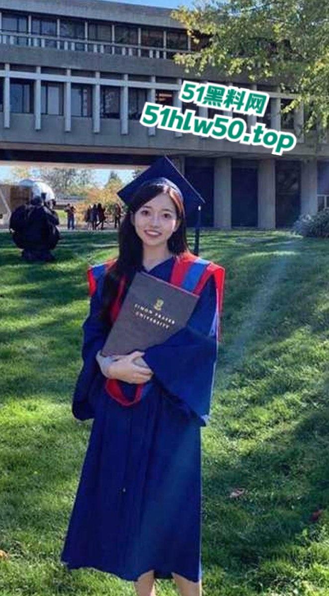 微博梨甜姨,加拿大清纯甜妹留学生【李天宜】跟男友性爱视频流出,跪在地上舔着大勾八被无套内射!-10