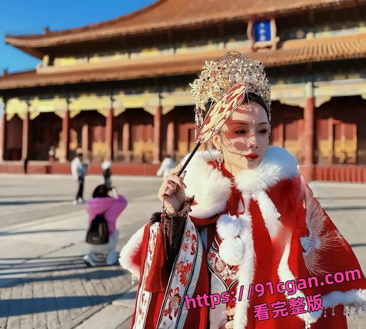 抖音百万粉网红 澳门酒窝夫妇秦思跳楼身亡!爆长期重度抑郁症所致-1