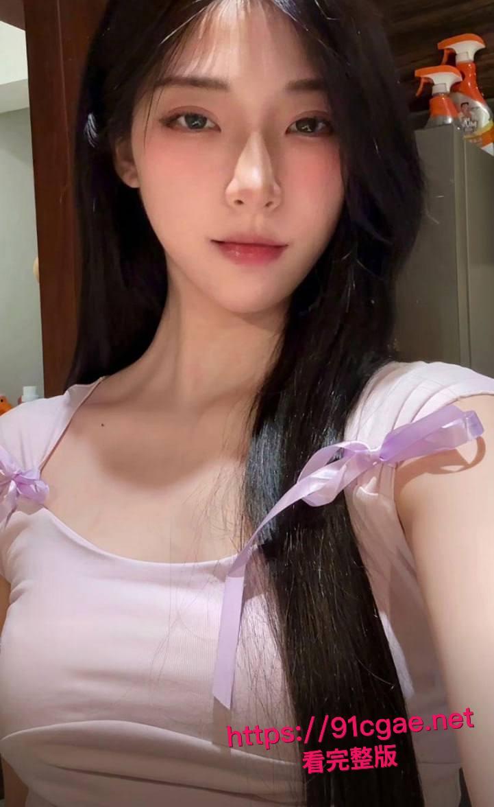 抖音百万粉丝网红羊肉串 口交视频曝光 冷艳女王反差化身低贱母狗 任凭金主玩弄!-4