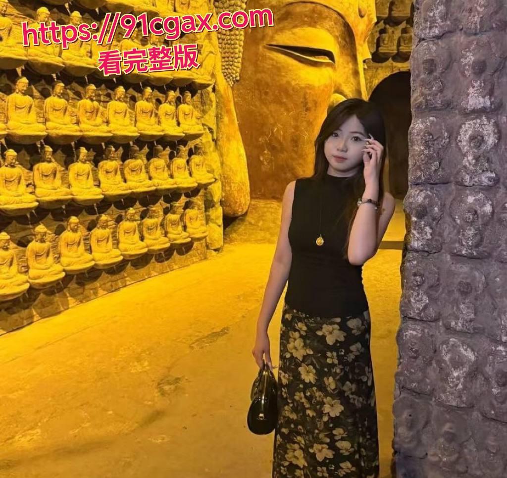 想不到聊城大学公认的女神竟然是男友调教的一条淫荡母狗而已。-1