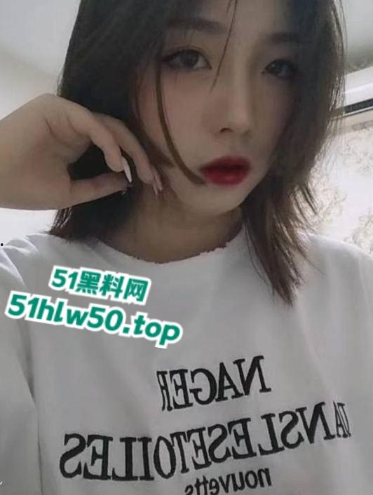 长春性奴母狗【辉夜姬】微胖中的极品尤物,千人斩人间肉便器,炮机狗笼喝尿蜡烛封逼相当炸裂!-12