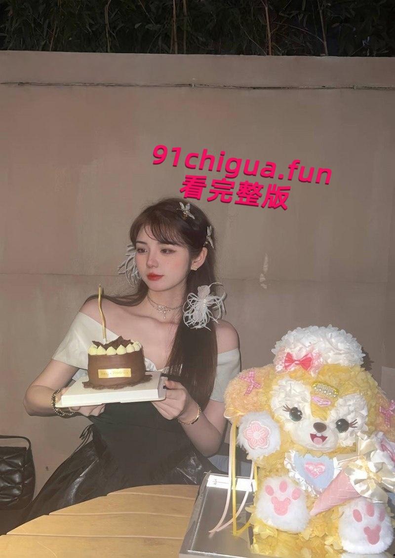 天津滨海职业学院【焦欢】脚踏两船私生活混乱,背着男友出轨招生办老师被,私密写真与做爱视频曝光泄愤!-2