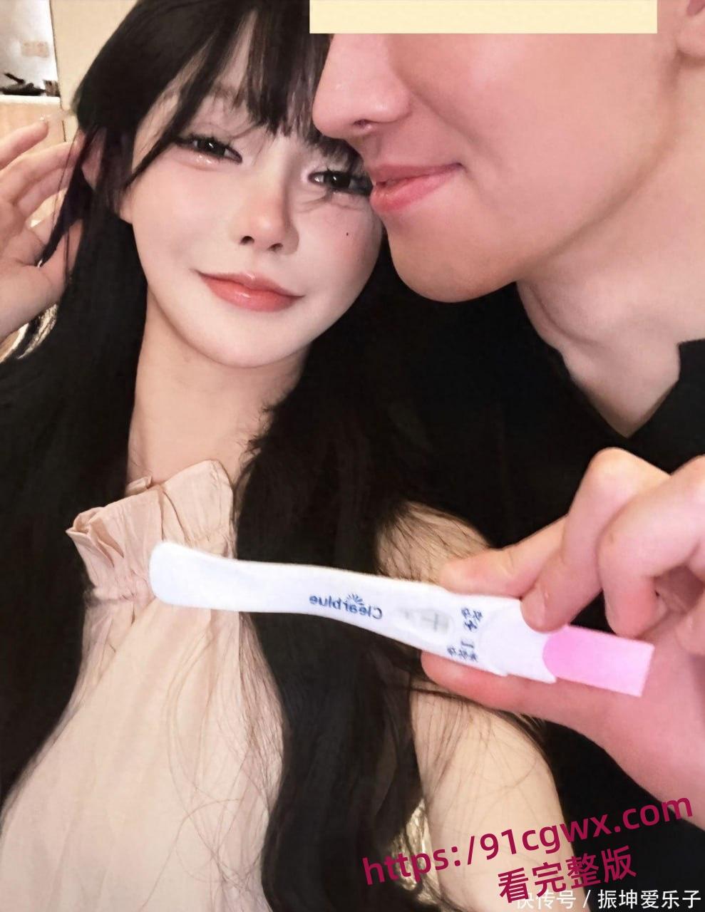 抖音千万网红郑燕姿官宣怀孕之际男友韩亿被骂上热搜!曝出男友黑料出轨开房内射女生引发矛盾!-1