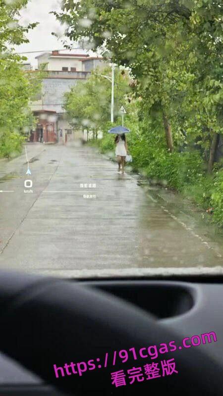 18岁小妹子失恋 约上小米SU7顺风车司机车震打炮!小米SU7什么时候成为炮车了!-9