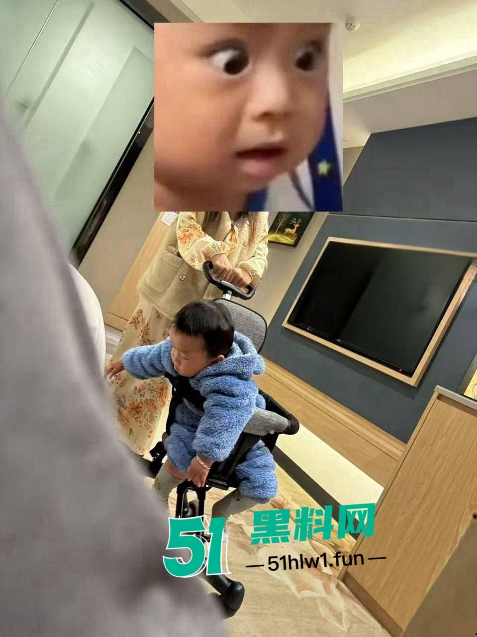 广东抠门人渣【罗文超】的骚操作曝光 带娃人妻当孩子面被操 到头连个辛苦费都捞不到!-4