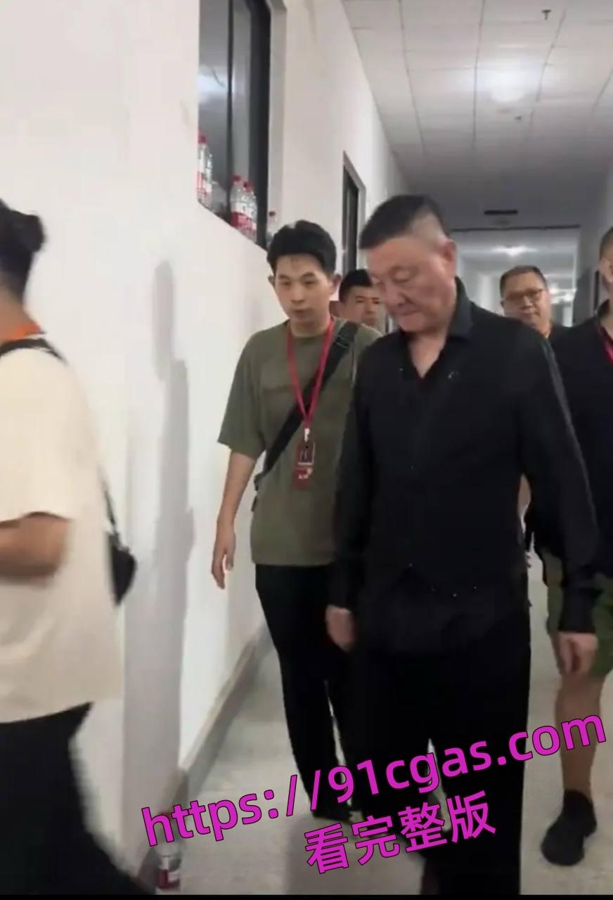 内地一线歌手韩磊婚内出轨女网友 致其怀孕事后置之不理 聊天记录及不雅视频曝光-5