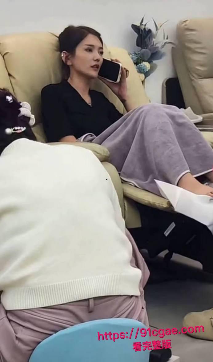 快手千万粉网红老狗被前妻白羽直播曝光 婚内出轨女徒孙佳昕 夜猫KTV聚众淫乱当场口交 录音与视频独家曝光!-3