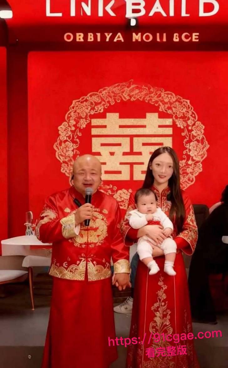 快手千万粉网红老狗被前妻白羽直播曝光 婚内出轨女徒孙佳昕 夜猫KTV聚众淫乱当场口交 录音与视频独家曝光!-7