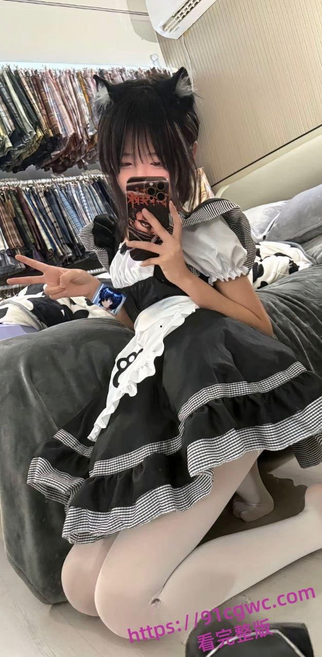 抖音网红毒妇为了钱选择下海,直播时是甜美女神,私下却是个发情母狗-3