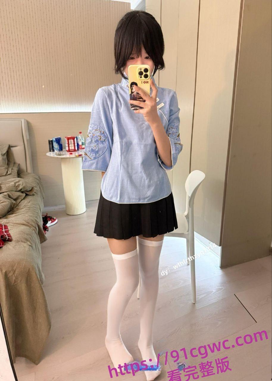 抖音网红毒妇为了钱选择下海,直播时是甜美女神,私下却是个发情母狗-6