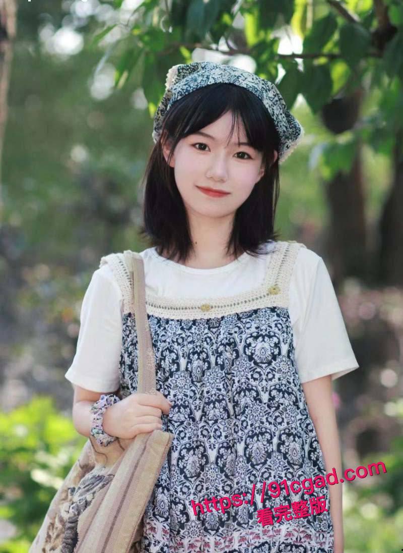 湖北宜昌公务员少妇 曾雪娇 性瘾超强M属性爆棚 婚内偷情被炮友狗链拴脖后入暴操!-1