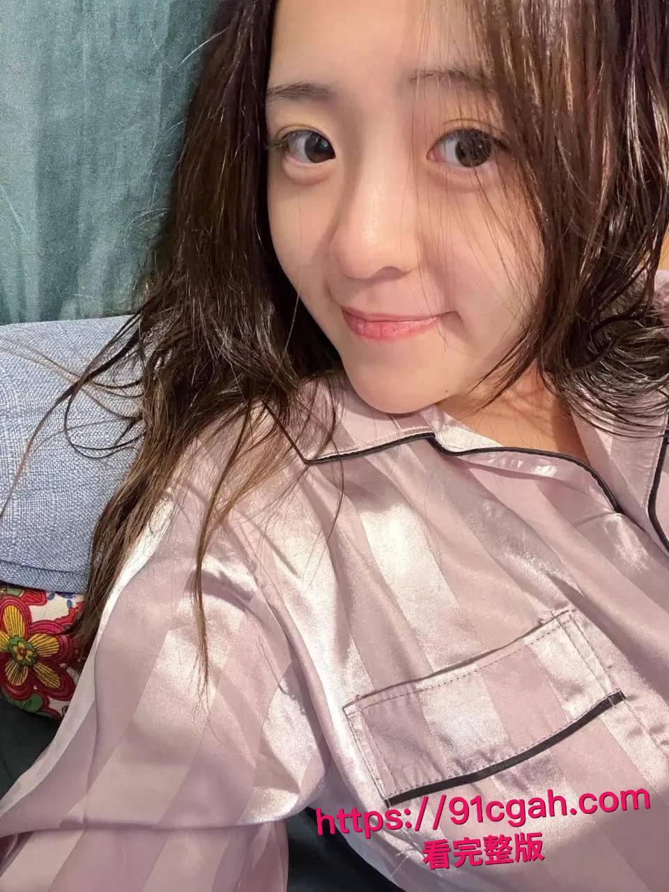 浙江台州人妻林丰雅与领导出差酒店视频流出 全程露脸吃屌被爆操 极品身材 水嫩雪白的皮肤让人看的欲罢不能-1