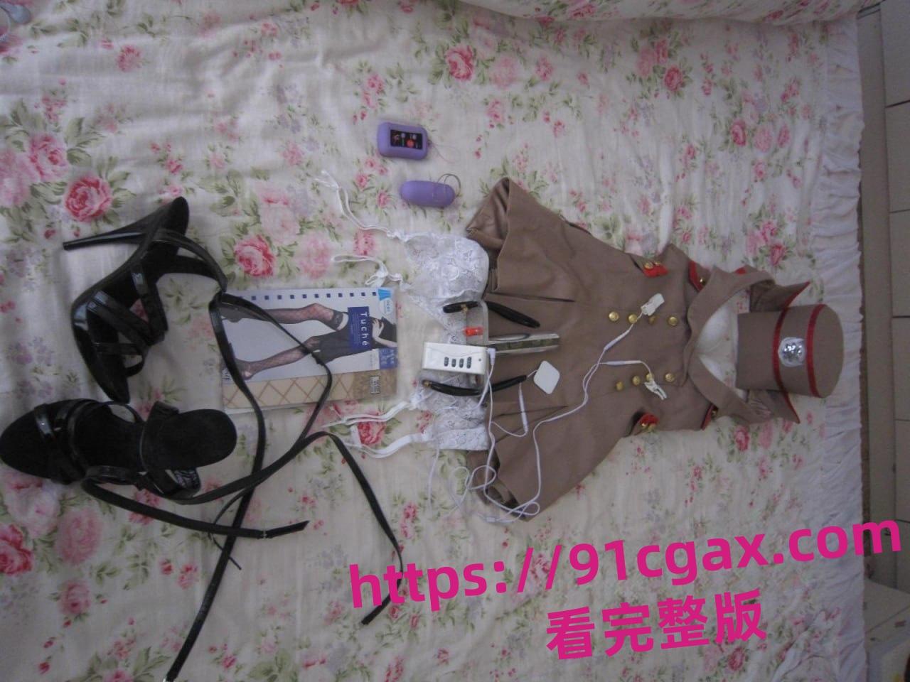 紫竹玲2012四川成都艺术学院大二女神制服捆绑私密视频流出-2