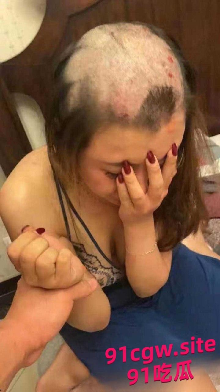 天津韩凌云出轨被丈夫发现聊天记录一怒之下殴打骚妻!-2