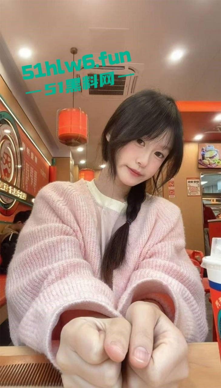 温州医科大学大二骚婊【潘晓蕾】私拍福利尺度曝光炸天!嫩乳骚穴欲求不满天天掰腿求插。-2