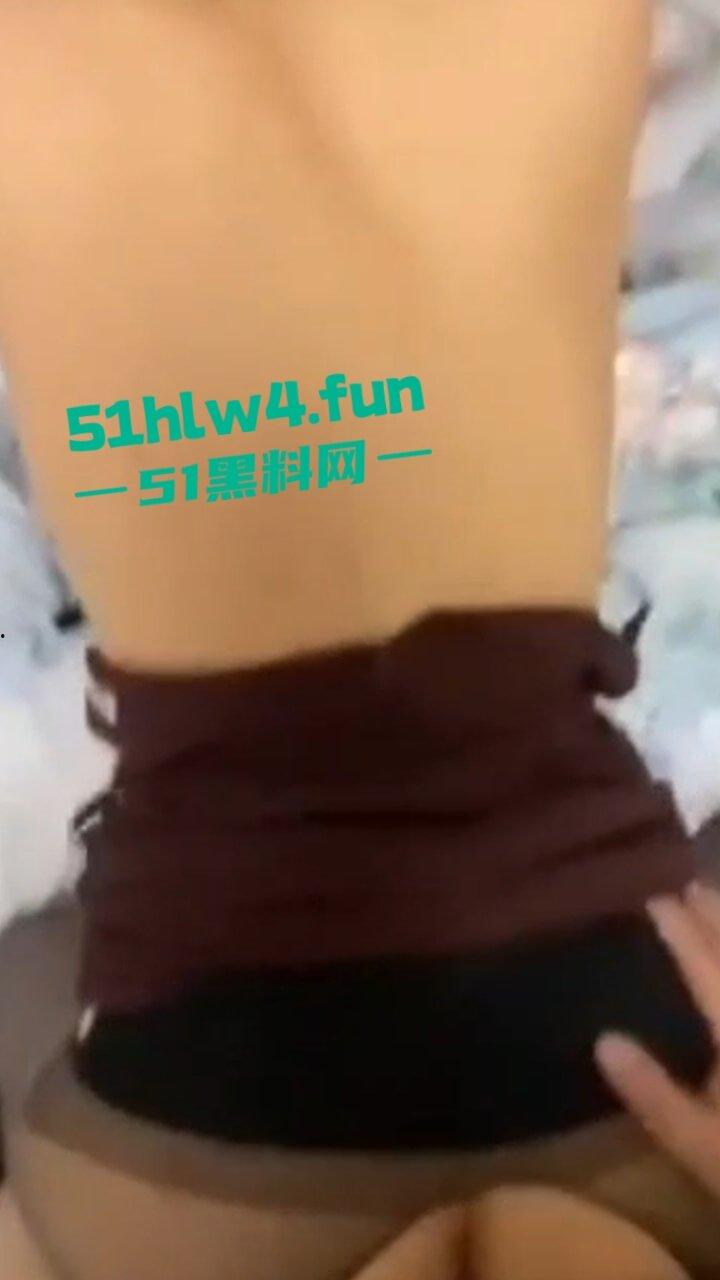 广东东莞渣男【钟安】开虚假公司坑蒙拐骗,诱骗女孩包养潜规则,被老婆发现后 发朋友圈求原谅。-9