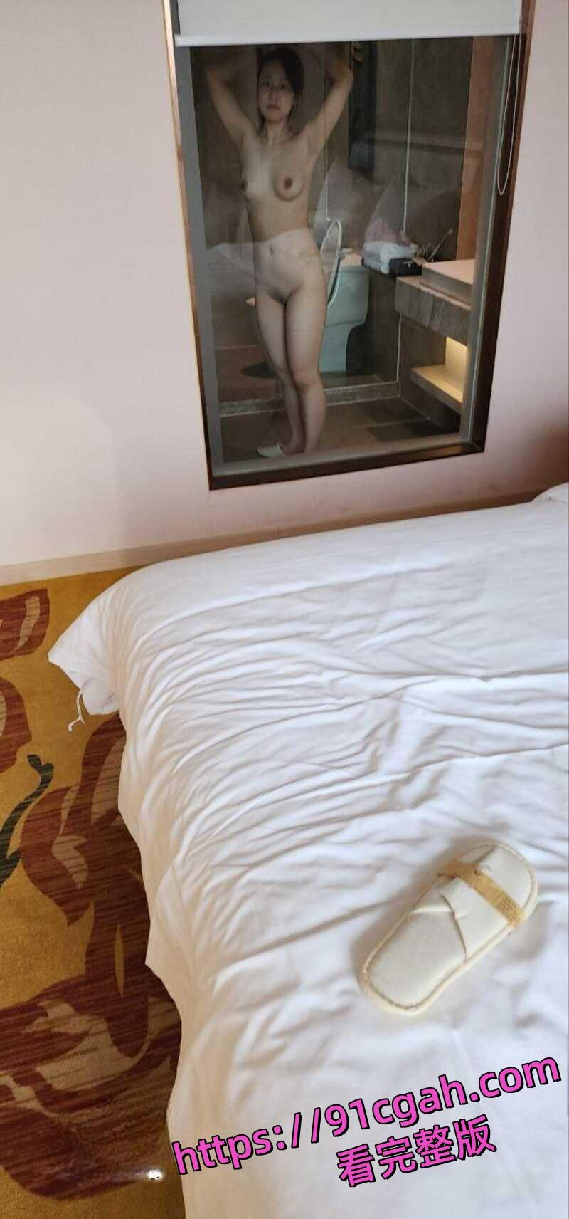 西南交通大学女研究生吴欣遥肥臀大奶,聊天记录和性爱视频曝光-3