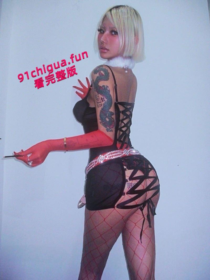 成都朋克风符文战士【HighSchoolGirls】性爱自慰视频流出,舌钉口交挑战感官极限,撅臀爆操淫荡不堪!-4