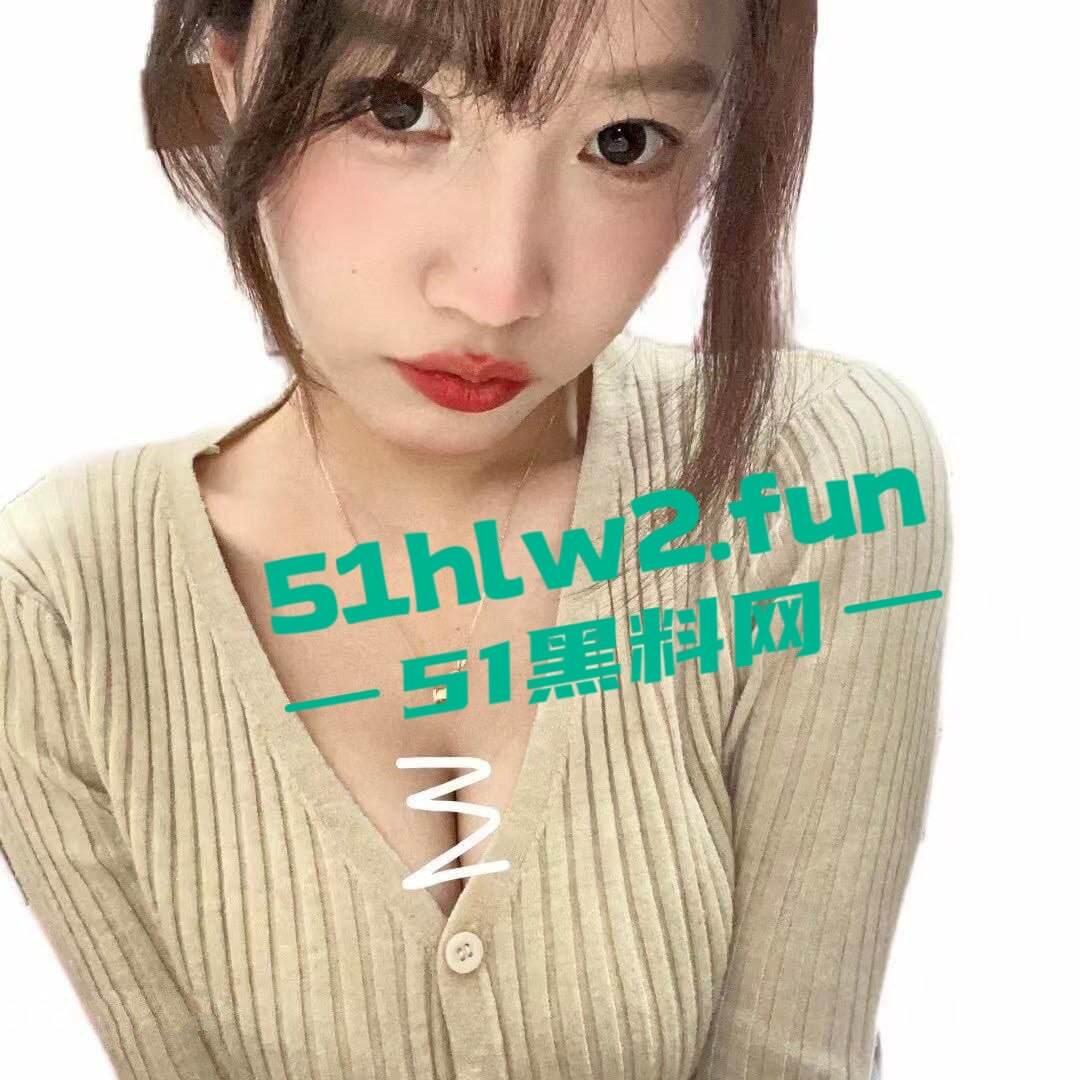 高颜值校花女神【林钰佳】清纯大眼反差学生妹，巨乳翘臀身材极品寝室自拍勾引金主，酒店约炮视频流出。-3