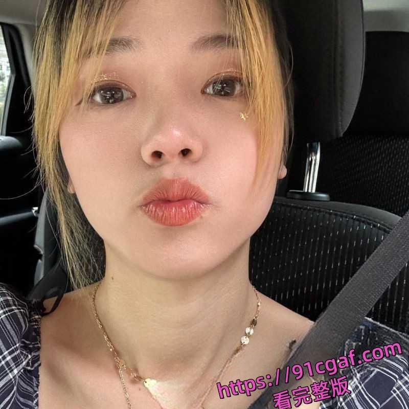 骚货偷情出轨成性被发现后继续出轨 男友一怒之下曝光她下跪道歉和性爱视频!-2