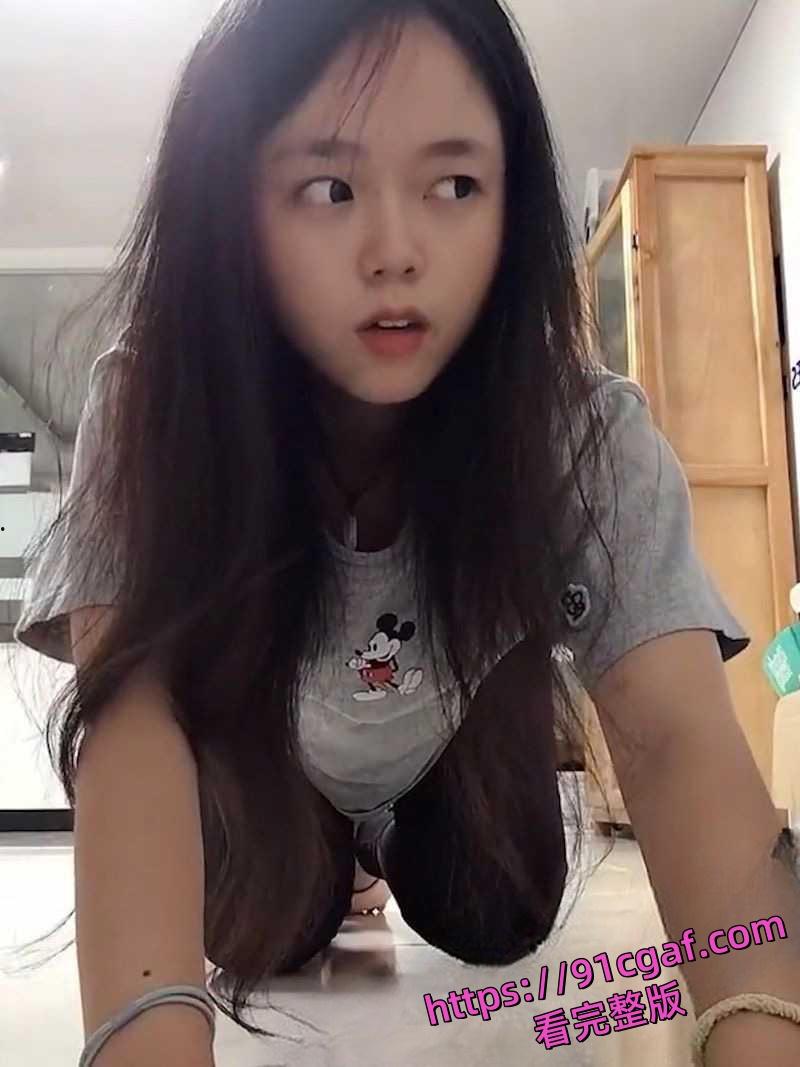 骚货偷情出轨成性被发现后继续出轨 男友一怒之下曝光她下跪道歉和性爱视频!-3