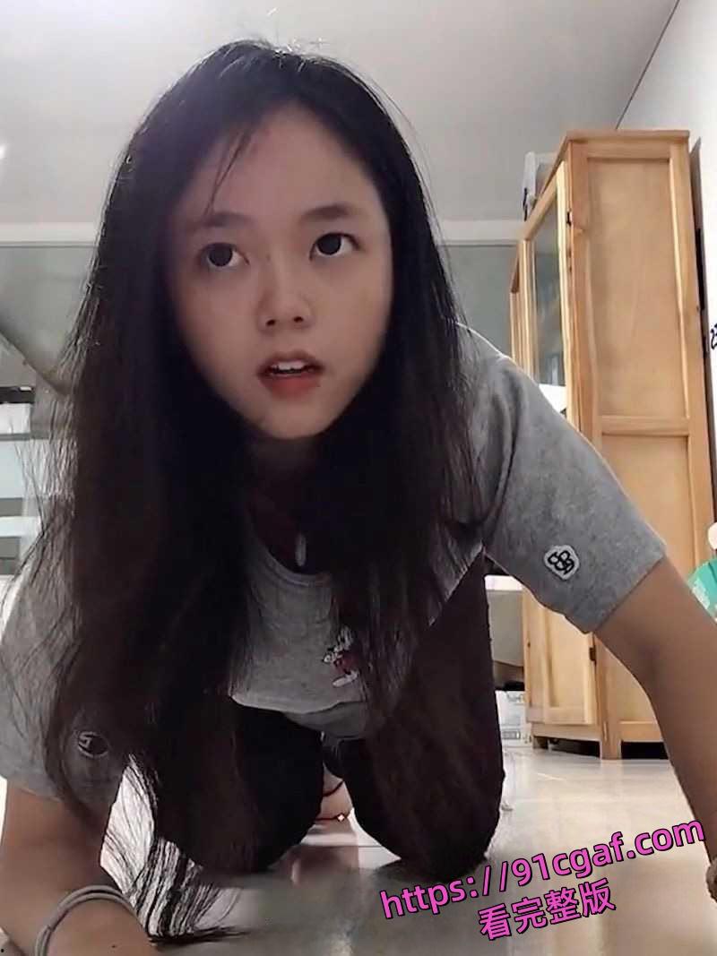 骚货偷情出轨成性被发现后继续出轨 男友一怒之下曝光她下跪道歉和性爱视频!-6