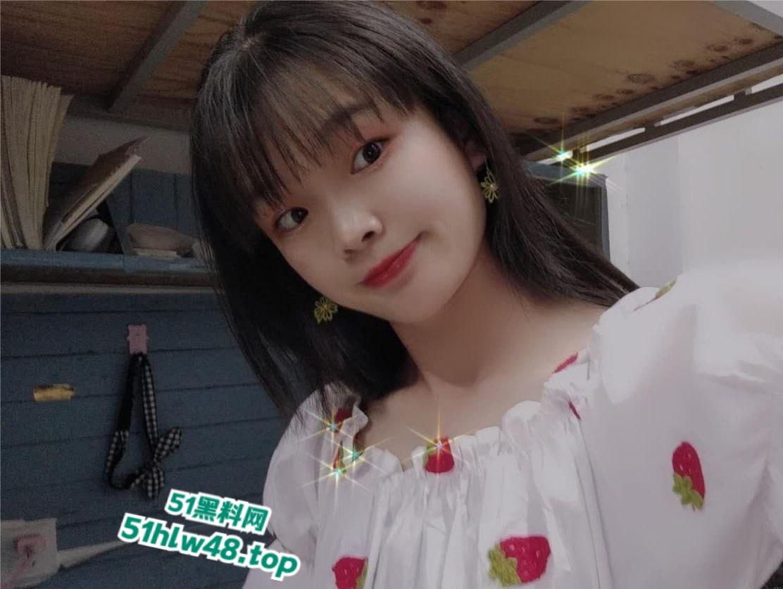 西安职业学院【程佳飞】深陷裸贷,还不起债被迫拍裸视频抵债,最终无力偿还被债主任意玩弄尺度惊人!-3