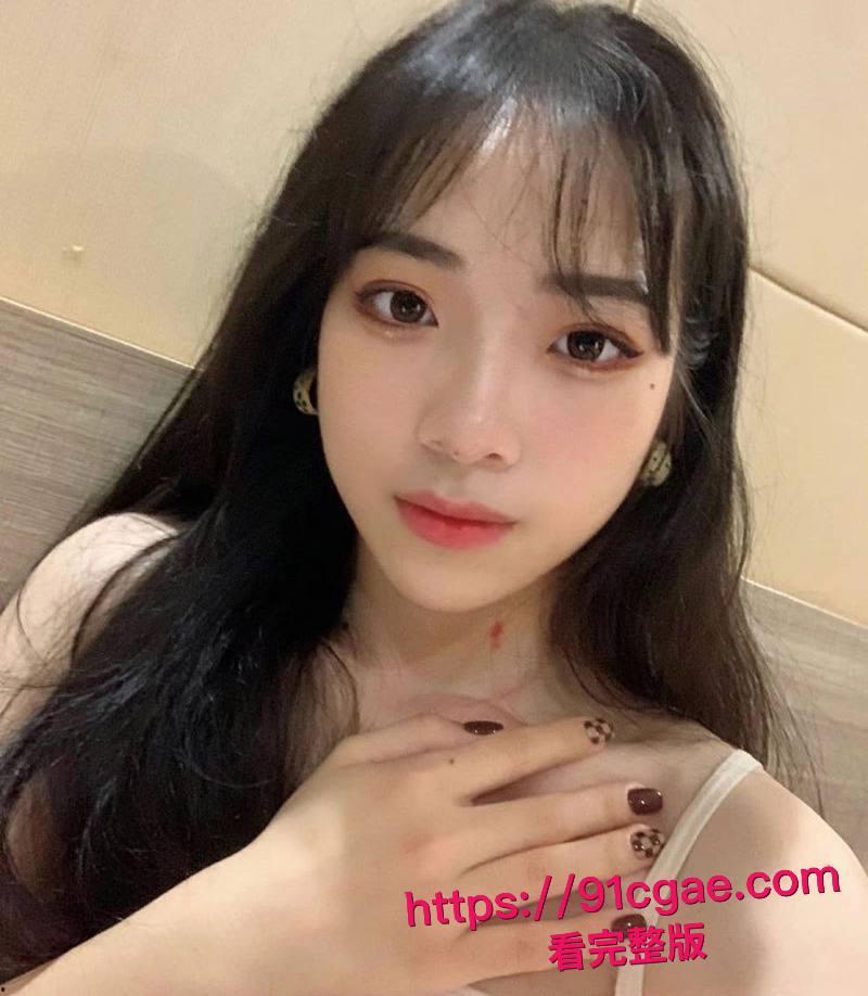 吉林舞蹈学院程念双练功房被学长扯破黑丝狂操 传统体位转后入 抠穴潮喷浪叫不断!-1