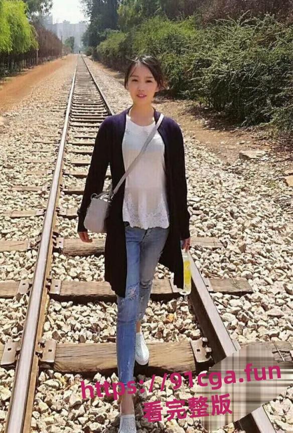 云南昆明美女汽车销售邓冰冰 被金主包养 声称没有孩子只为了不耽误约炮!-3