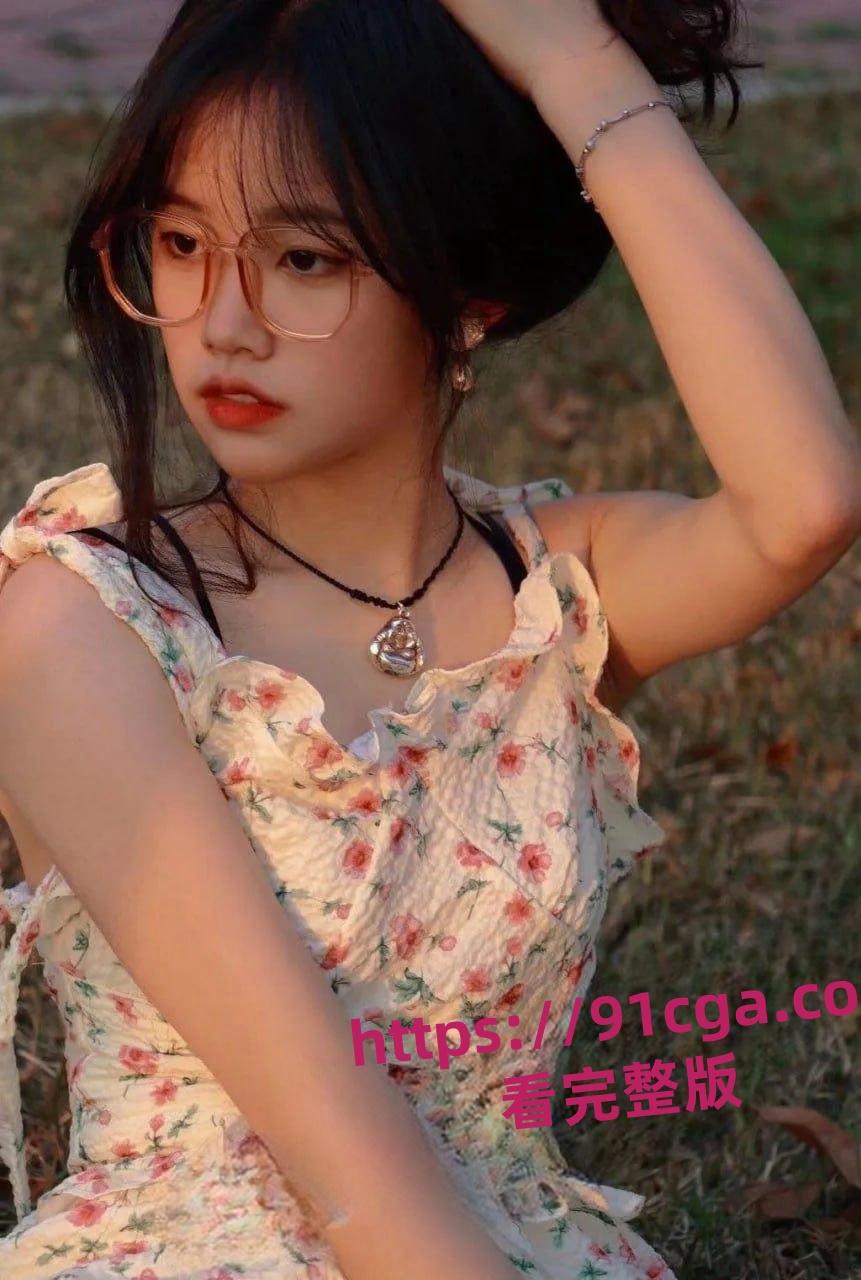 江苏高颜眼镜婊张文倩 大量性爱视频被渣男曝光 露脸被干叫声超级淫荡-7