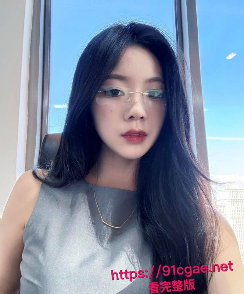 山东临沂精英女律师张琳不雅视频流出 西装女强人被操到喷水抽搐 气质尤物瞬间变母狗!-1