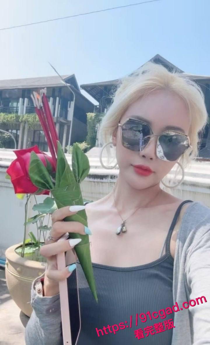 抖音网红主播 梦楠小夜猫 私密1对1视频泄露 化身撩人尤物全裸自慰 诱惑力爆表!-5