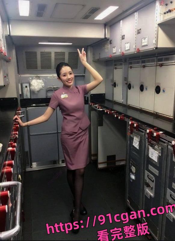 台湾华航前空姐 AudreyNing 性爱视频全网泄密 给男友温柔吹箫非常有做AV女优的天赋!-2