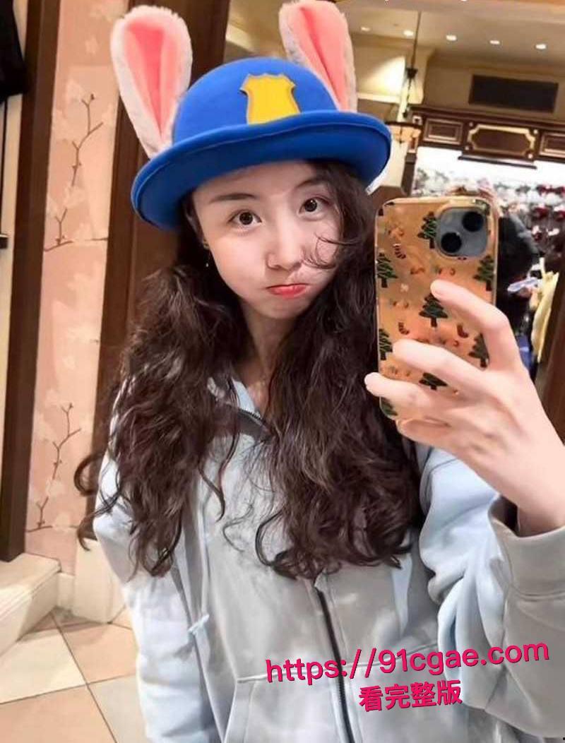 内娱男歌手霍尊复出霸榜热搜 早期黑料被女友 陈露 全盘曝光 恋爱期间约炮嫖娼私生活混乱 群聊记录不堪入目!-17