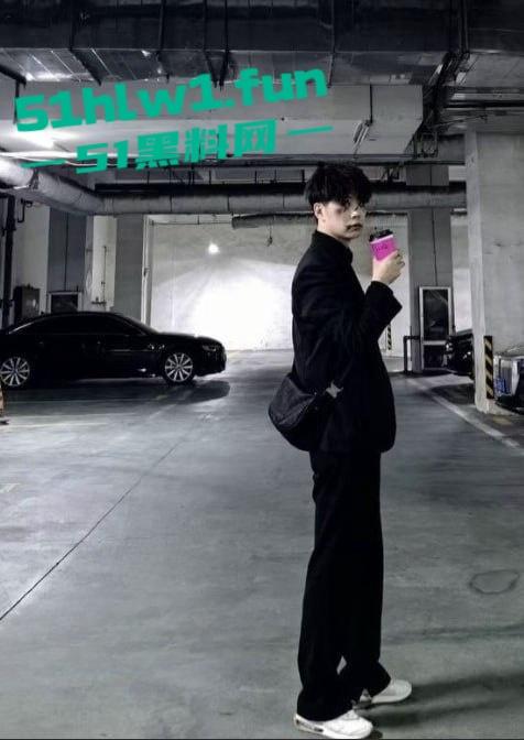 广州风暴电音节翻车现场,小仙女蹦迪迷晕被爆操,PUA渣男5次内射后竟拿香水打发,骗炮还疯狂暗示想睡姐妹!-19