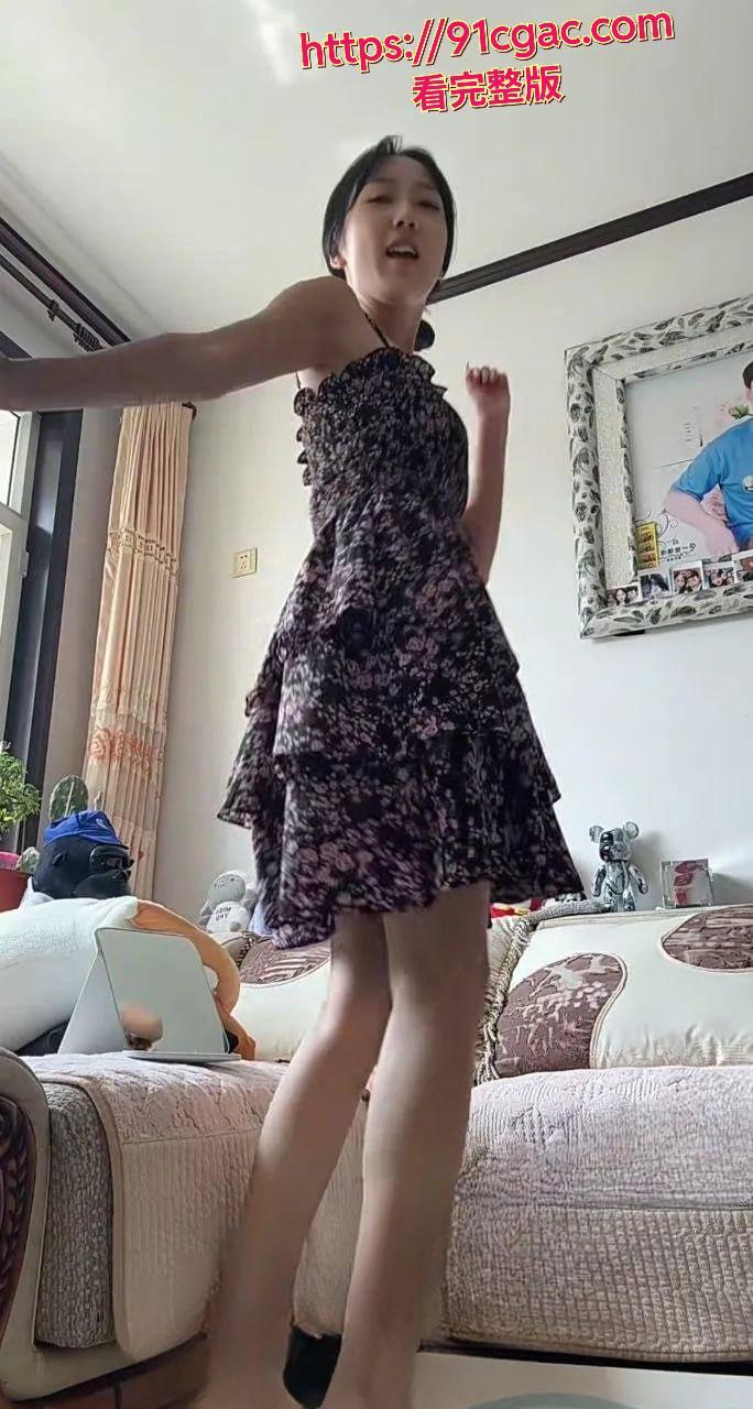 十个眼镜九个骚!抖音网红温柔馨馨,私信一约就出,大哥还不忘录像给兄弟们看!-5