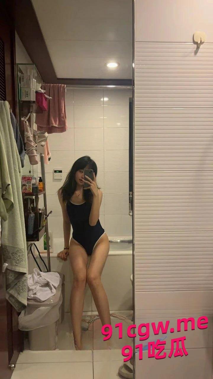 河北艺术职业学院李丽萍清纯反差婊,学生妹深夜约炮引爆吃瓜热潮!-1