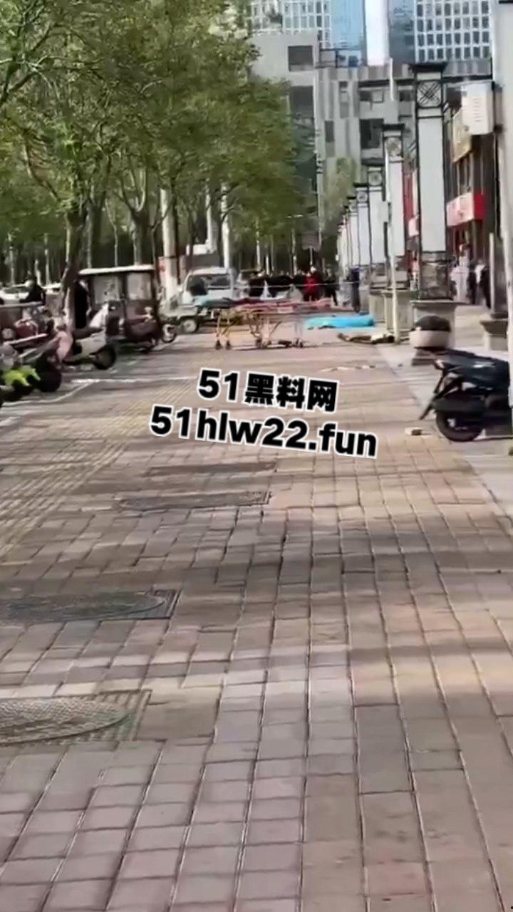 郑州兰寨新城暴躁商户举刀灭门对手一家,拉一群亡魂垫背后决然跳楼自杀。-2