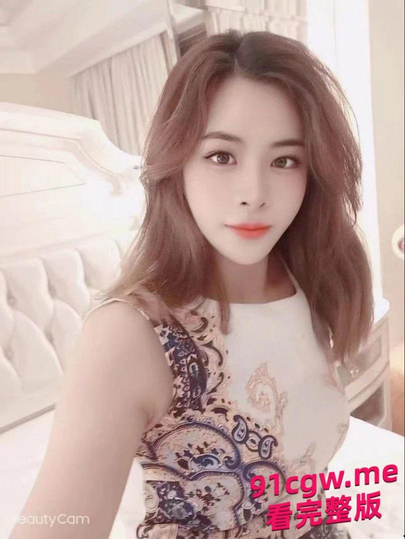 晋江万达全套高级会所莞式服务泄密,服务到位还能给各位顾客自拍留念-1