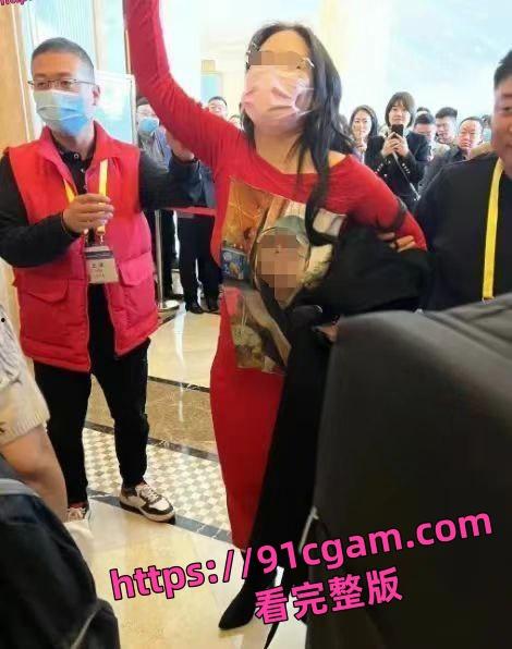 白嫖我14年！”女子大闹全国学术大会 称被[诺和诺德]高管程业伟白嫖！-3