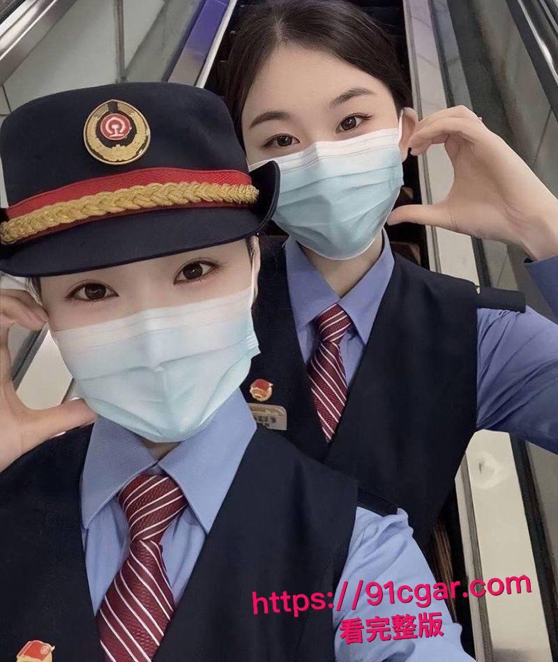 沈阳铁路乘务员朱晓盈被曝出外网福利姬 盈盈 夜晚车厢口交后入 金主副驾被狂操到哭喊求饶!-2
