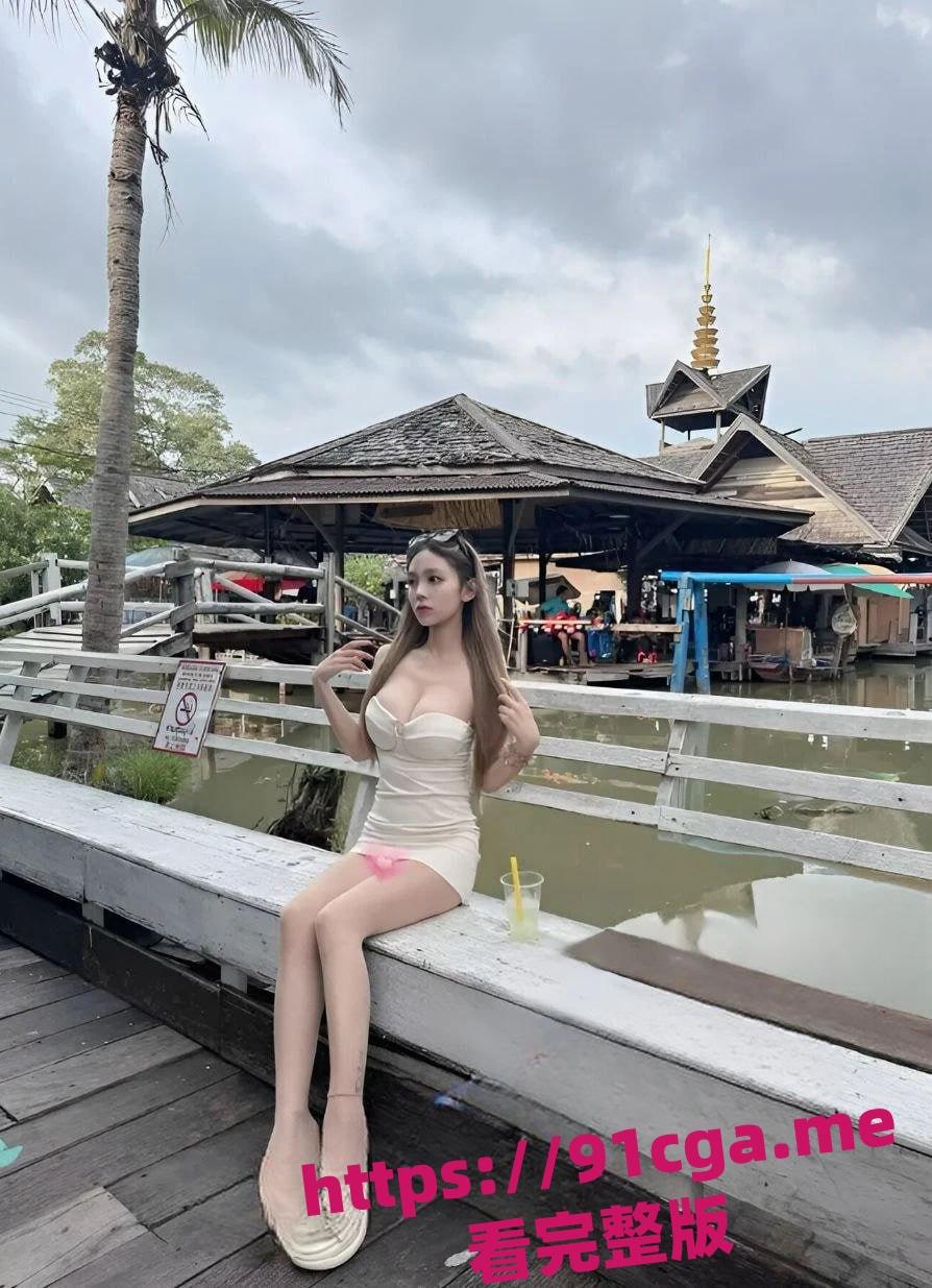 三里屯和黑人约会的集美遭曝光 街拍模特实为外围女 媚黑骚鸡身份揭秘!-2