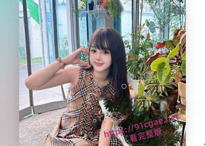 河北女大学生林雪瑶与男友做爱初体验,清纯校花宾馆女上位骑乘被男友后入全身颤抖-2