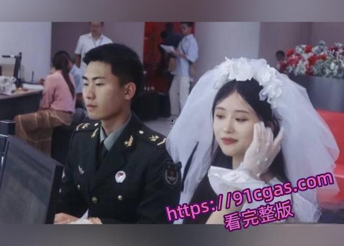 四川一名士官军嫂被曝出轨对象竟是自己的亲姐夫 家属现场抓奸视频曝光！-1