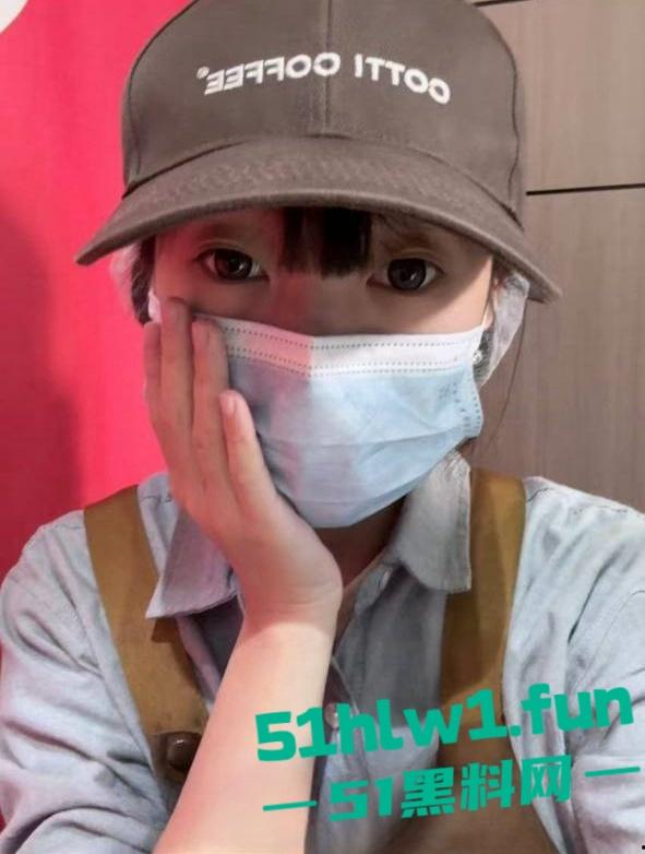 独家曝光!湖北19岁母狗【邵丽燏】库底咖啡营业员,在寝室给主人拍自慰视频做任务小处女被调教成骚母狗!-10