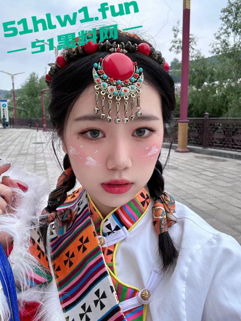 德州极品小骚货李雯,可爱颜值骚幼师,身材高挑性感,私下骚的一批,勾引学生家长,被妻子发现曝光!-6