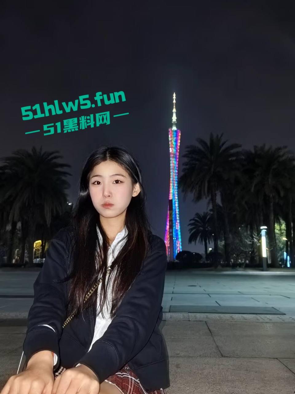 上海交通大学【赵若菲】极品身材大二学生妹,金主爸爸包养翘起美臀上位骑乘,性爱视频流出。-3